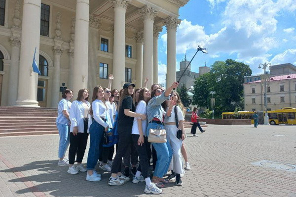 photo5253825681660427635