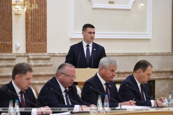 photo_5215284496277031603_y