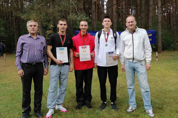 photo_5246990979943222971_y