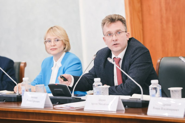 photo_5309827803182651128_x