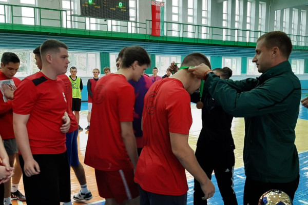 photo_5296766983729172837_y