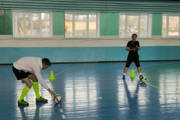 photo_5314357992952549041_y