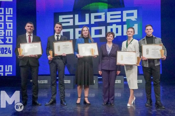 photo_5352927434925795802_x