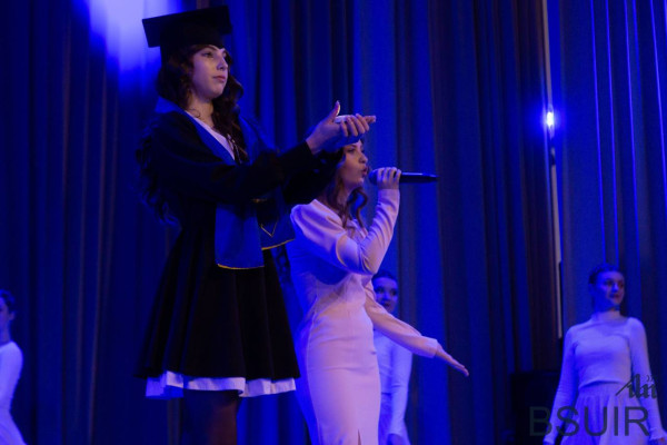 photo_5355134227777184817_y