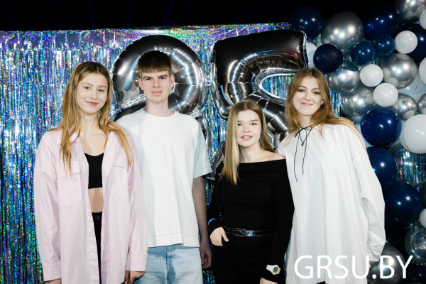 8G0A4854