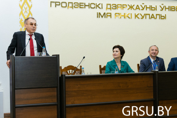 8G0A6972