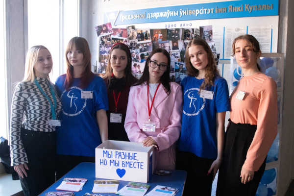 photo_5384254196238382033_y