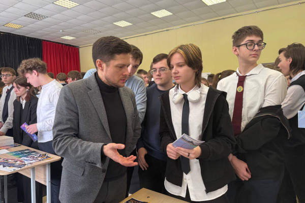 5233232395811624264