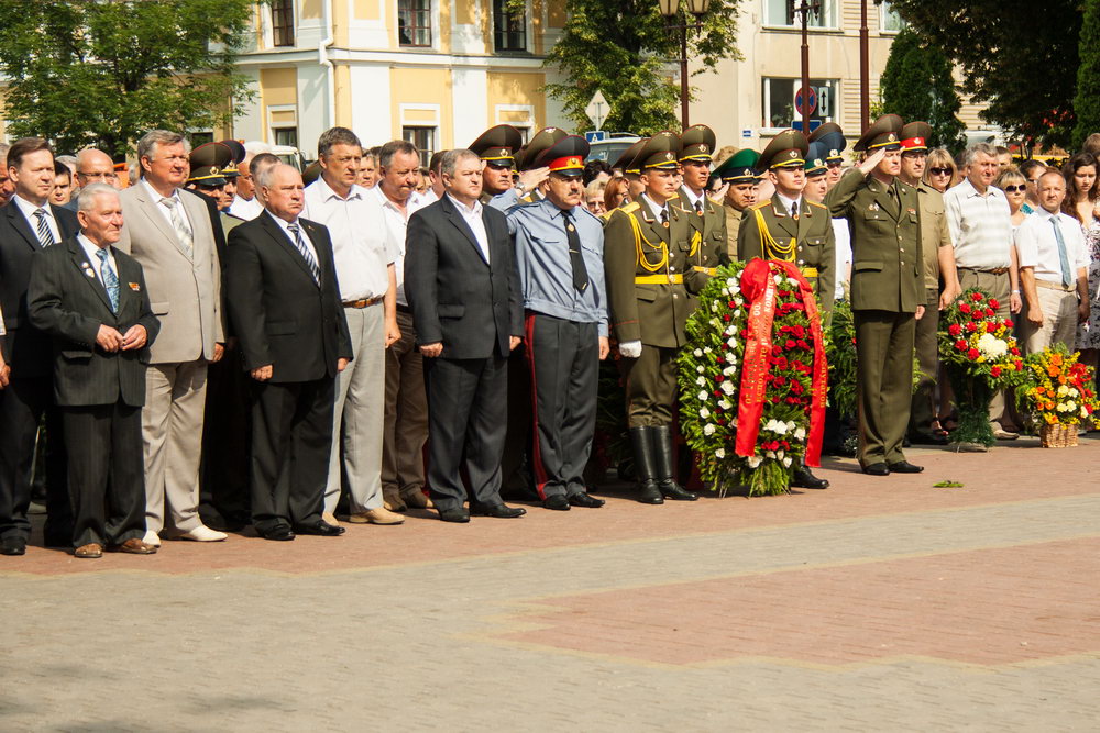 ГрГУ, университет, война, ректор, венок, 22 июня