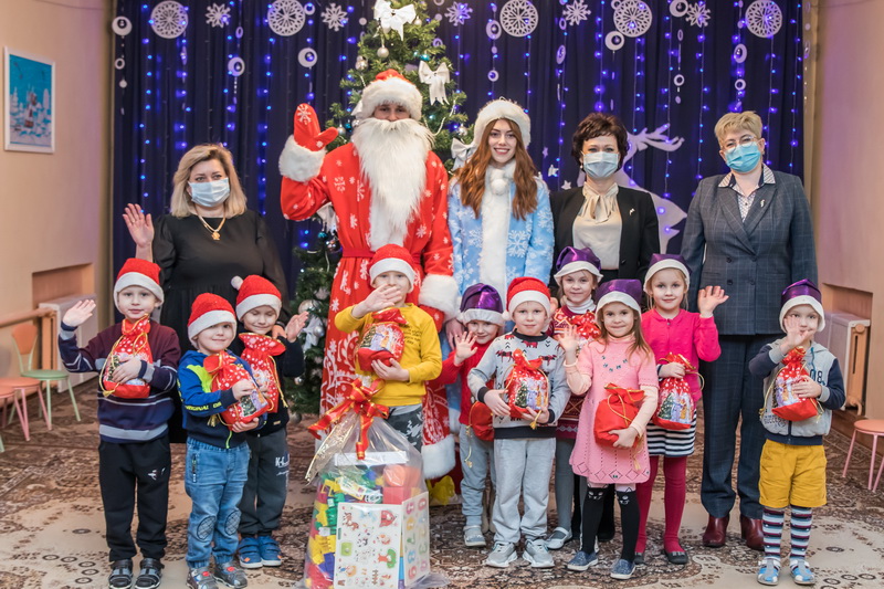 Рэктар ГрДУ імя Янкі Купалы Ірына Кітурка павіншавала выхаванцаў дзіцячых садкоў