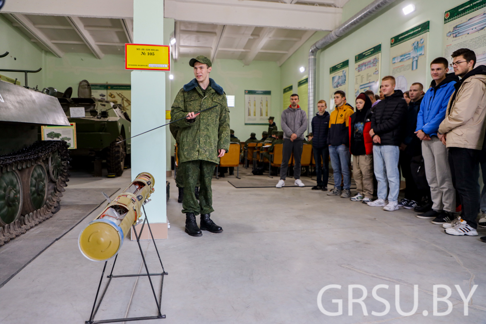 На военном факультете ГрГУ имени Янки Купалы прошел День открытых дверей