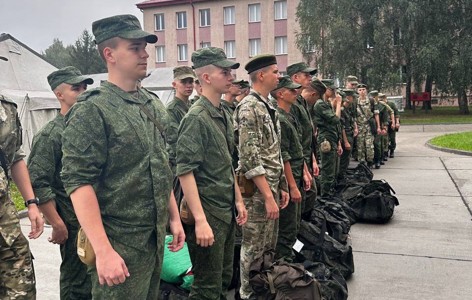 Курсанты военного факультета проходят начальную профессиональную подготовку