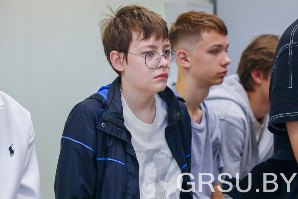 В пространстве по интересам «Союз техники и творчества» ГрГУ имени Янки Купалы прошли мастер-классы по робототехнике и машиностроению