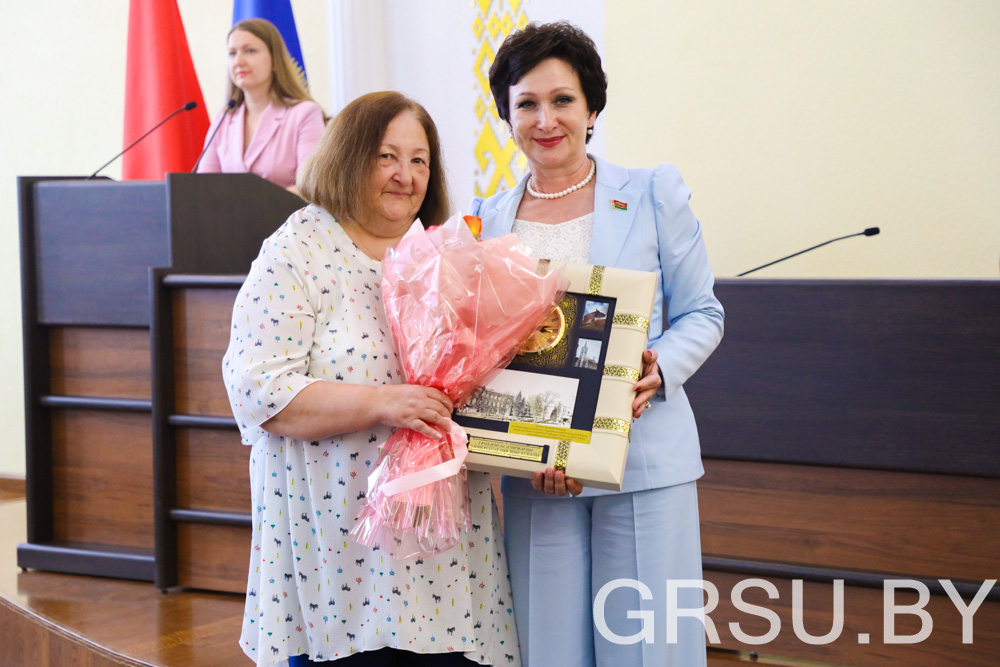 На Совете университета чествовали купаловцев