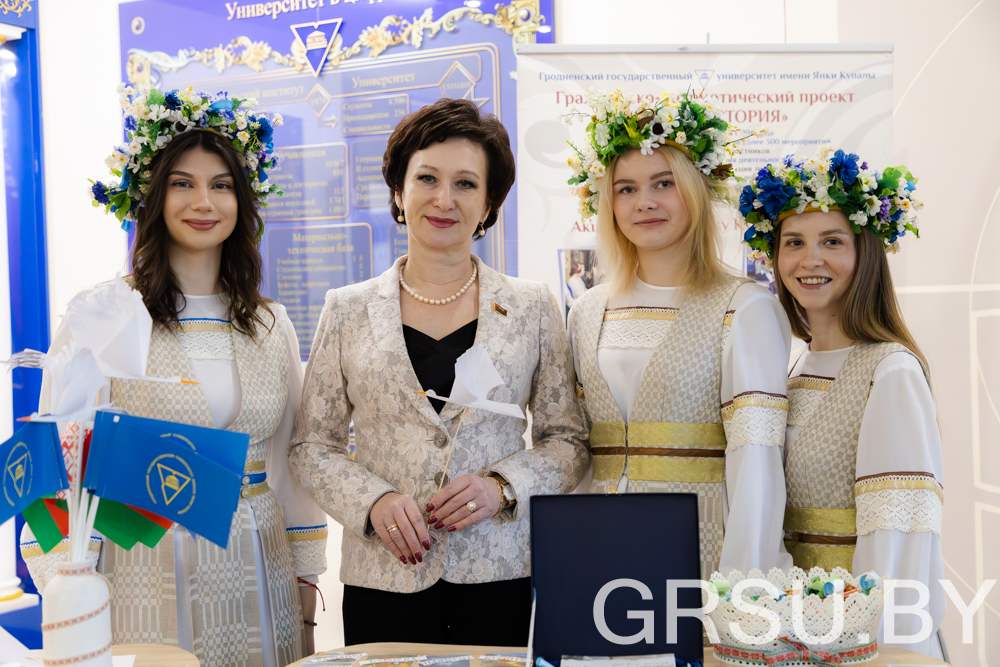 ФОТАФАКТ: у межах праекта «Жывая гісторыя» ў ГрДУ імя Янкі Купалы прайшла інтэрактыўная акцыя «Пазнай Беларусь»